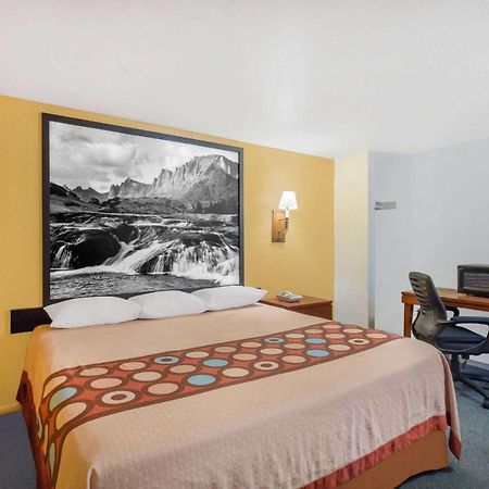 Super 8 By Wyndham Diamondville Kemmerer Bagian luar foto