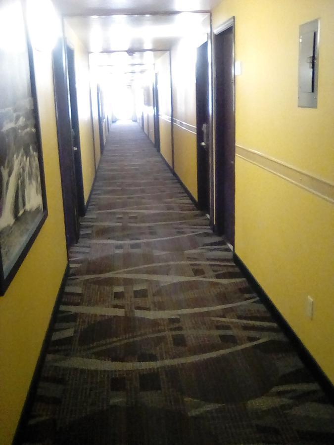 Super 8 By Wyndham Diamondville Kemmerer Bagian luar foto
