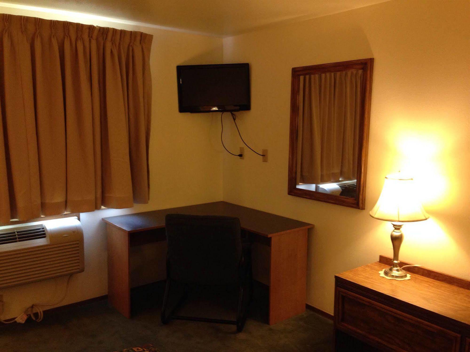 Super 8 By Wyndham Diamondville Kemmerer Bagian luar foto