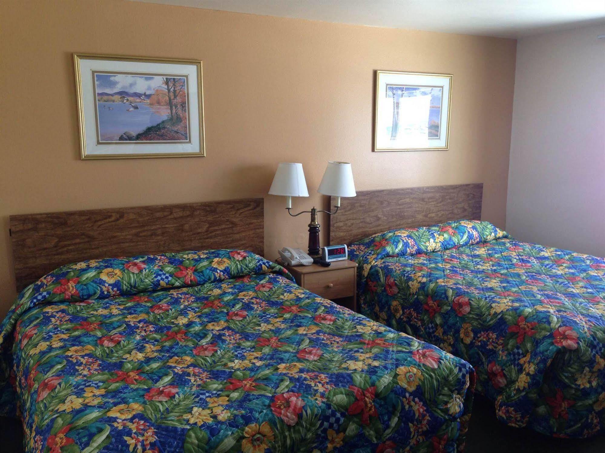 Super 8 By Wyndham Diamondville Kemmerer Bagian luar foto